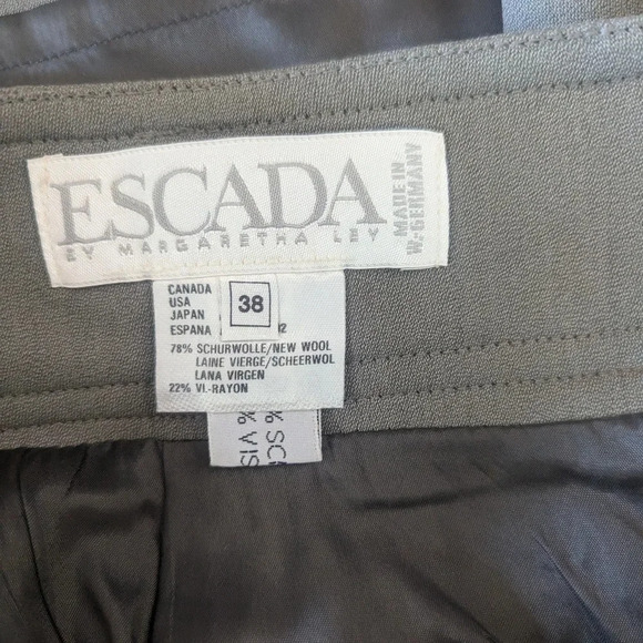 Escada SIngle Button Gray Skirt Suit, Blazer EU 36, Skirt EU 38, US 6 - Picture 8 of 11